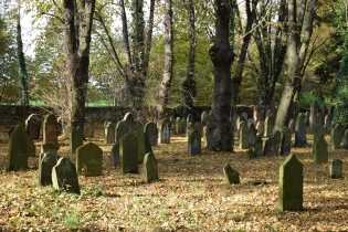 4 Starý židovský hřbitov